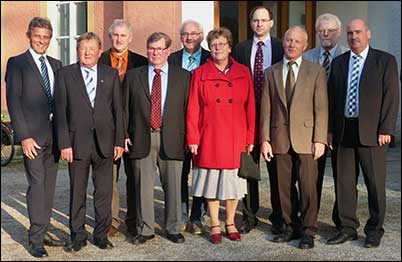 Gruppenfoto der verabschiedeten Gemeinderatsmitglieder