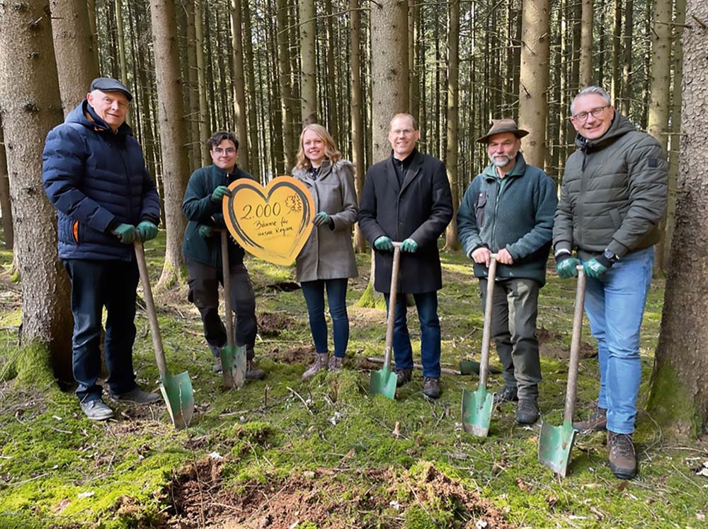 VR-Bank Taufkirchen-Dorfen eG pflanzt 2.000 Bäume